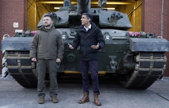 Rishi Sunak and President Zelensky in dorset british army base