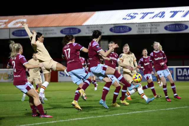 Sam Kerr scores