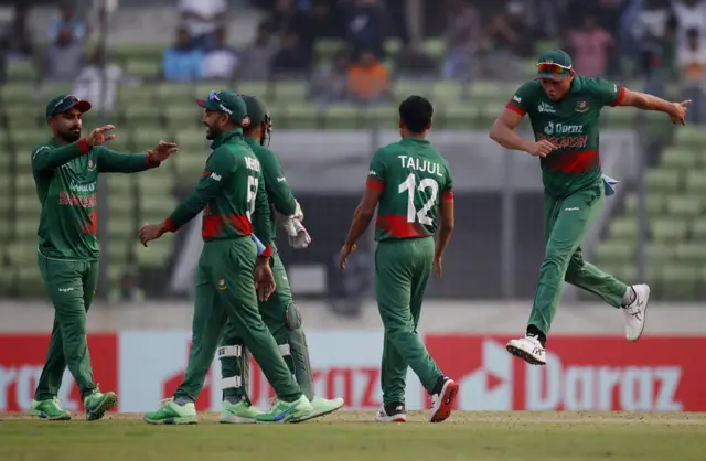 Bangladesh celebrate the wicket of James Vince