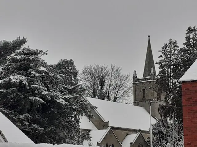 Snow in Dorrington