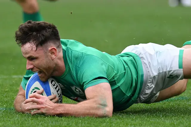 The player from Ireland Hugo Keenan try score during the six nations Rugby Italy-Ireland tournament match at the Stadio Olimpico.