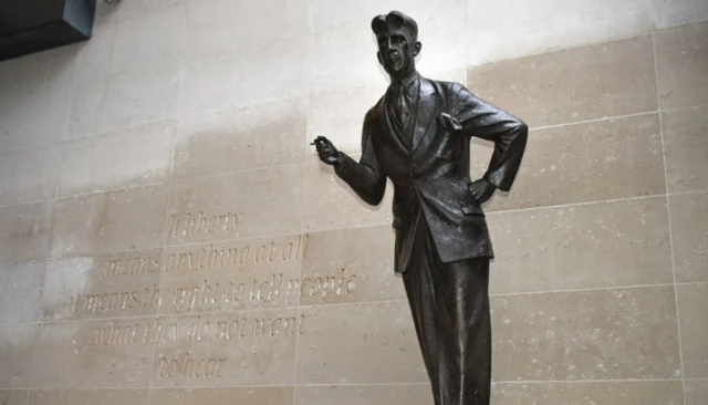 Orwell statue