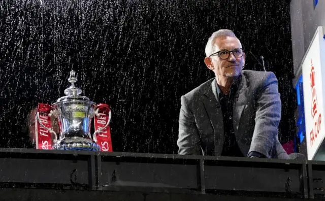 Gary Lineker with the FA Cup trophy