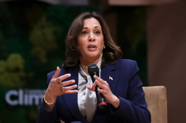 Kamala Harris attends the 2023 Aspen Ideas Climate Event - Vice President Kamala Harris in conversation with Gloria Estefan at New World Center on March 08, 2023 in Miami Beach, Florida