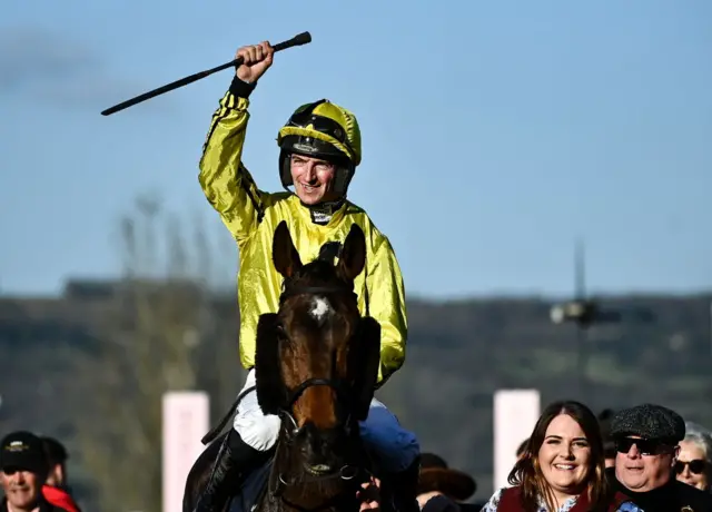 Patrick Mullins on Billaway