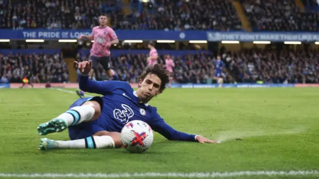 Joao Felix keeps the ball in play