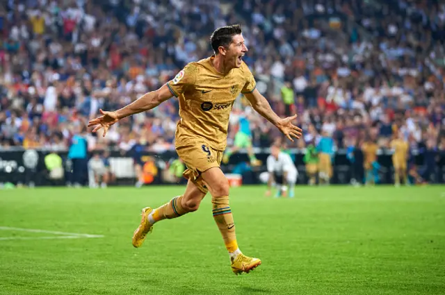 Robert Lewandowski celebrating