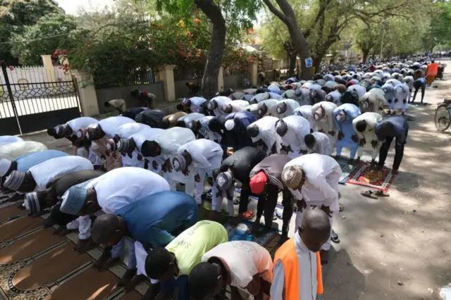 Muslim faithfuls gather at the Al-Furqan Mosque compound for Friday Jumat prayers in Kano, Nigeria, on February 24, 2023