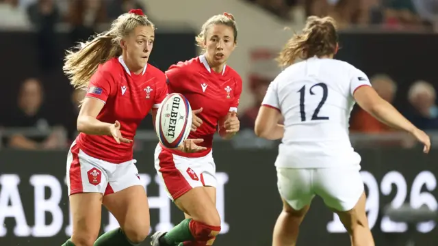 Hannah Jones collects a pass against England