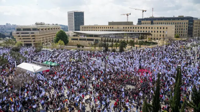 Large crowd outside Israeli Knesset