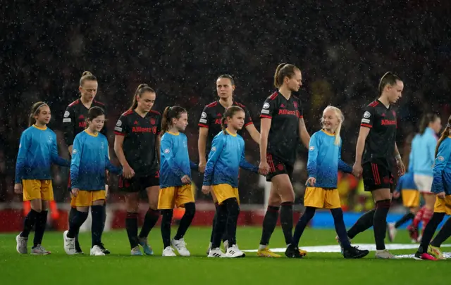 Bayern Munich team walk out