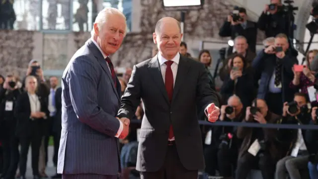 King Charles and Olaf Scholz