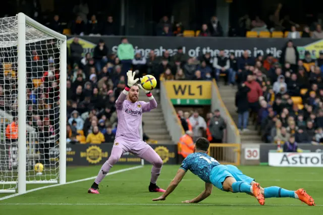 Wolves goalkeeper Jose Sa saves Ivan Perisic's header