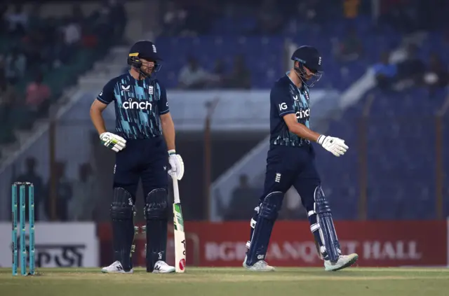 James Vince walks off after being dismissed