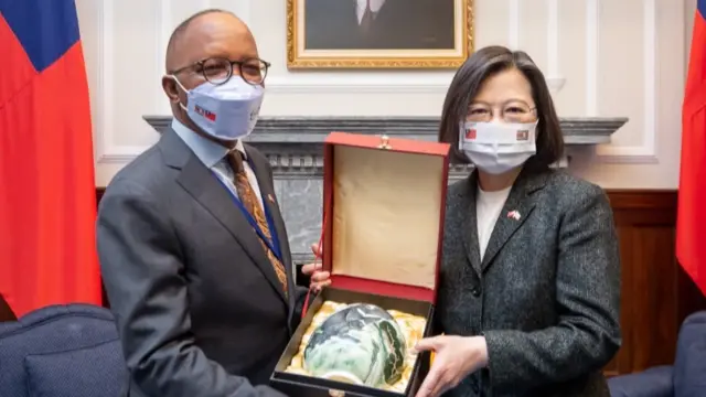 Eswaitini PM Cleopas Sipho Dlamini meeting Taiwan President Tsai Ing-wen on 6 March