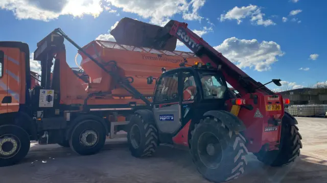 Gritter being loaded up in Glasgow