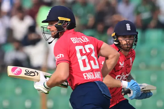 Jos Buttler and Phil Salt run between the wickets