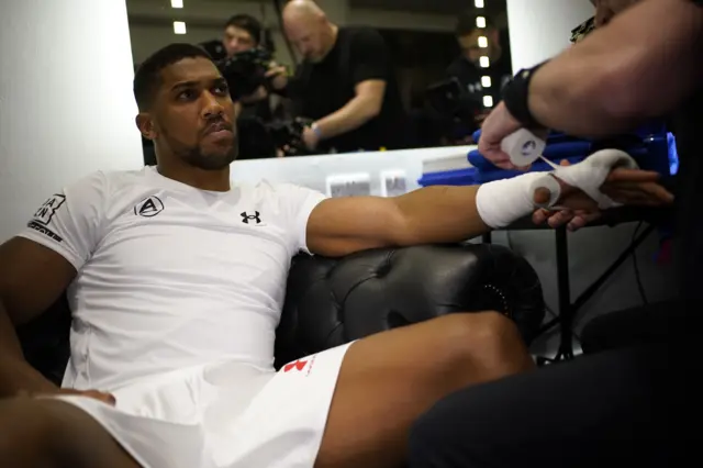 Anthony Joshua gets his hands wrapped