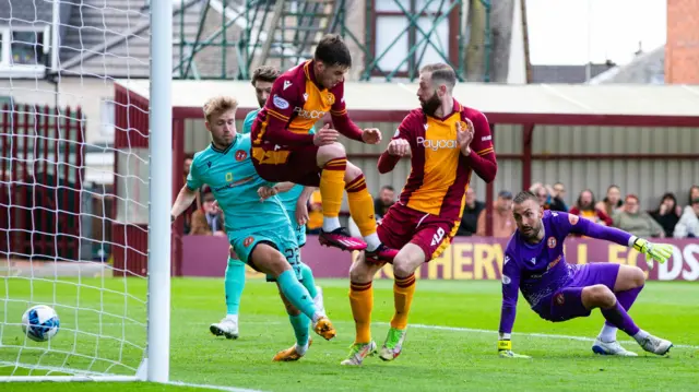 Kevin van Veen notches his 19th goal of the season