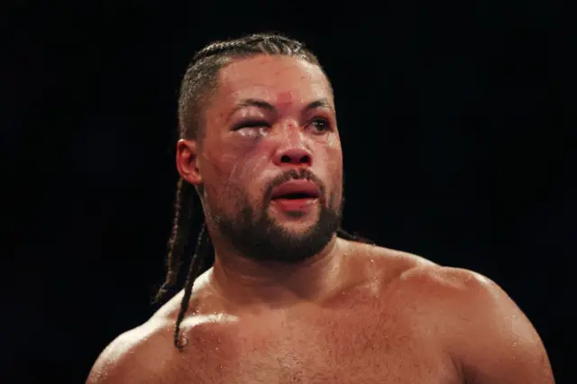 Joe Joyce's swollen eye