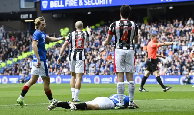 Nicolas Raskin is fouled