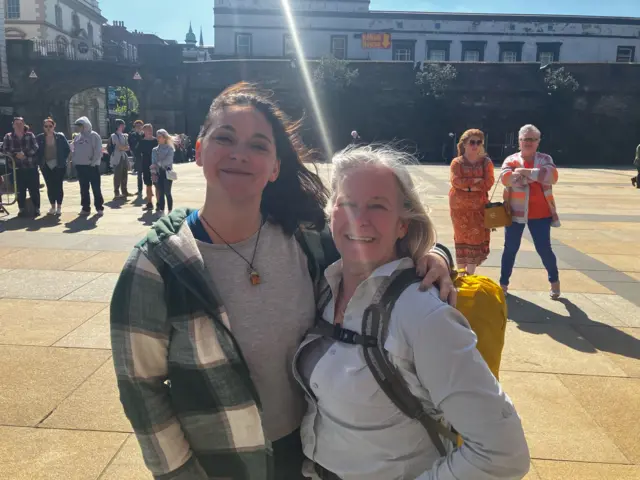 Jessica and Agnes are both from the US and have come to Derry to see Bill Clinton