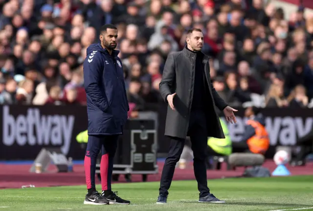 Southampton manager Ruben Selles and First Team Coach Carl Martin on the touchline