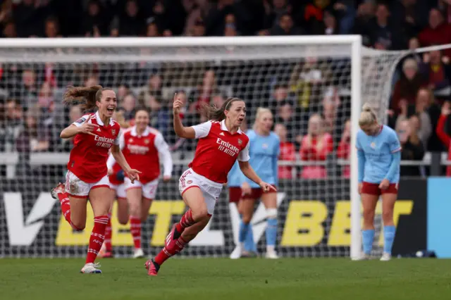 Katie McCabe of Arsenal celebrates