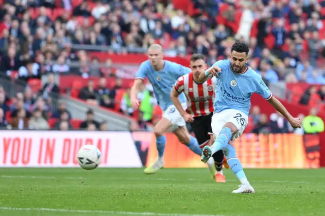 Riyad Mahrez scores a penalty