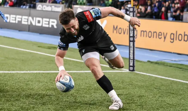 Ali Price crosses to put Glasgow ahead