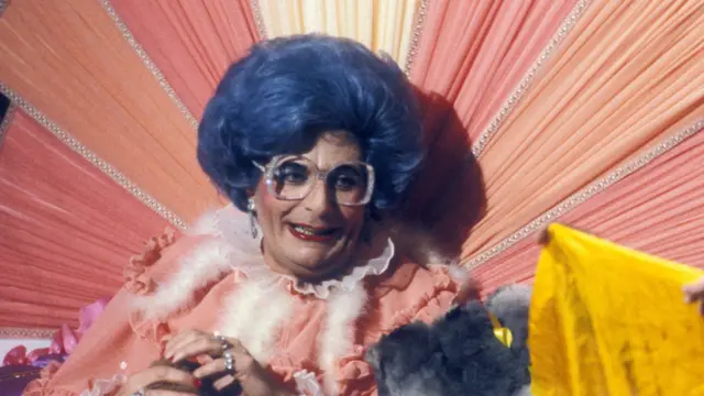 Humphries appearing as Dame Edna Everage in 1982