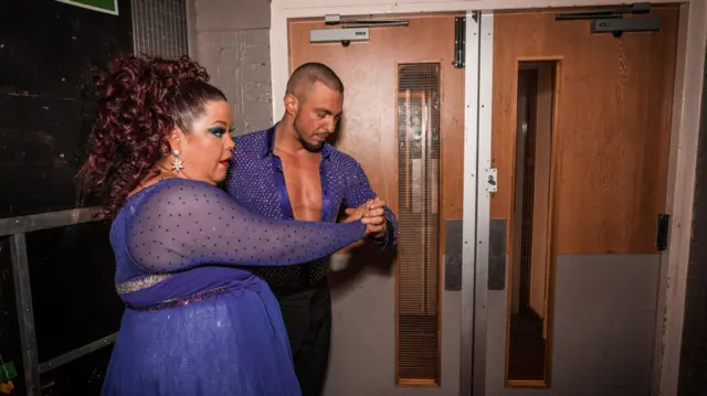 Robin Windsor (right) with then celebrity dance partner Lisa Riley during week 10 of Strictly Come Dancing series 10