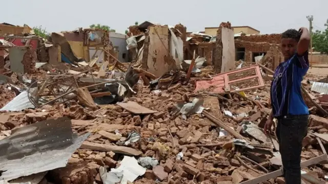 Damaged buildings in Khartoum, 25 April 2023