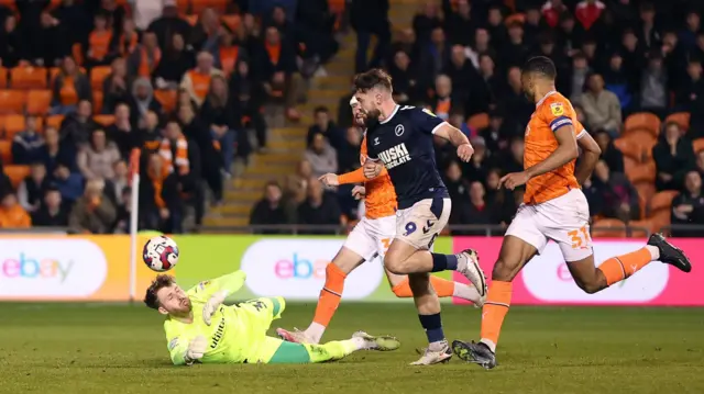 Tom Bradshaw scores goal for Millwall