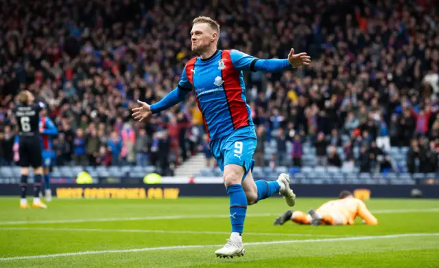 Billy Mckay celebrates at Hampden