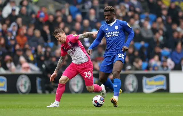 Danny Ward challenges Cedric Kipre