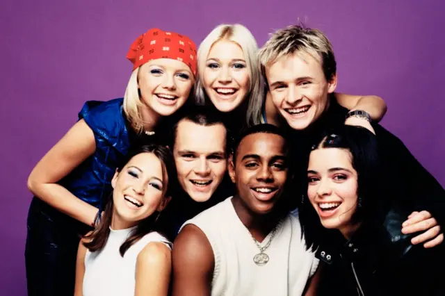 Group photo of S Club 7