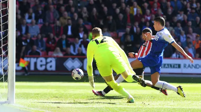 Iliman Ndiaye scores for Sheffield United against Wigan