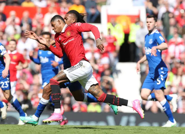 Marcus Rashford ad Alex Iwobi