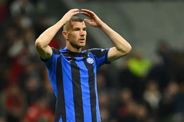 Edin Dzeko goes close for Inter Milan