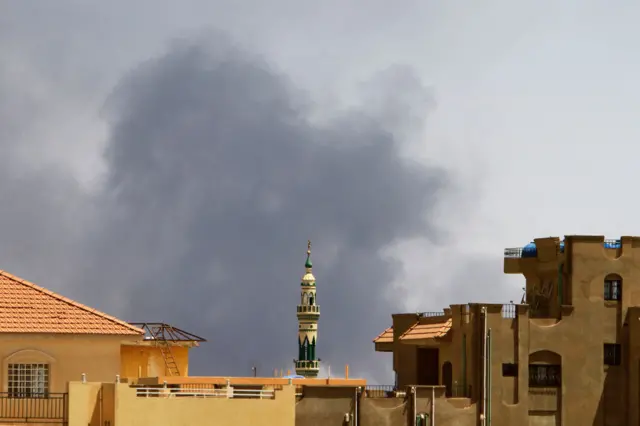 Smoke billows in southern Khartoum amid ongoing fighting between the forces of two rival generals in Sudan, on May 10, 2023.