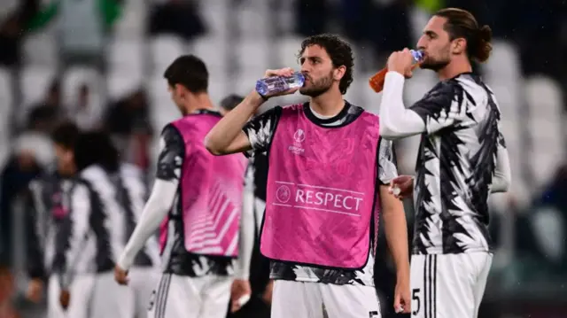 Juventus players warming up