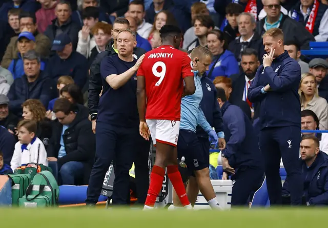 Nottingham Forest's Taiwo Awoniyi with manager Steve Cooper after being substituted