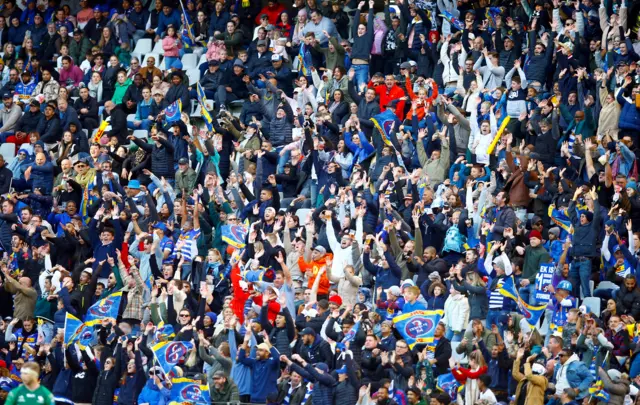 Stormers' fans celebrate after Paul de Wet's try