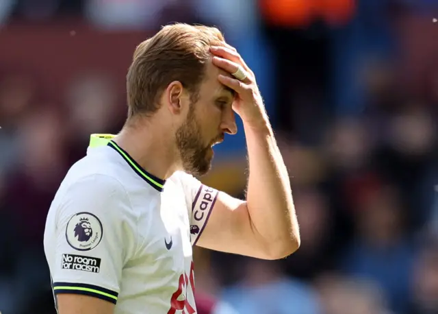 Tottenham Hotspur's Harry Kane reacts