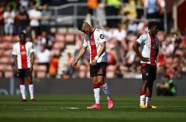 Southampton players look lost after conceding the opening goal.