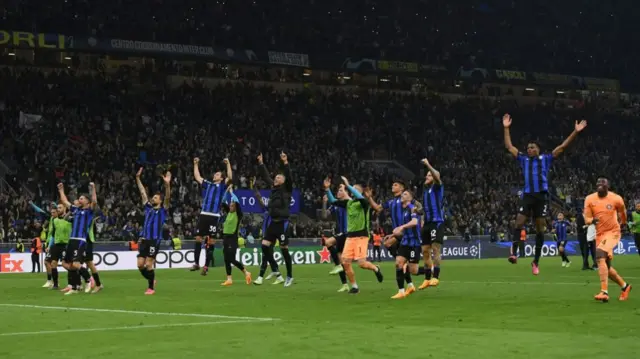 Inter Milan players celebrate