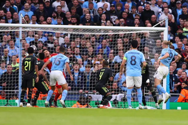 Thiabaut Courtois save