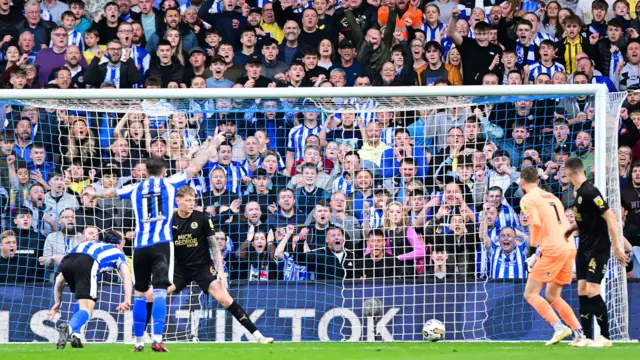 Lee Gregory scores for Sheffield Wednesday