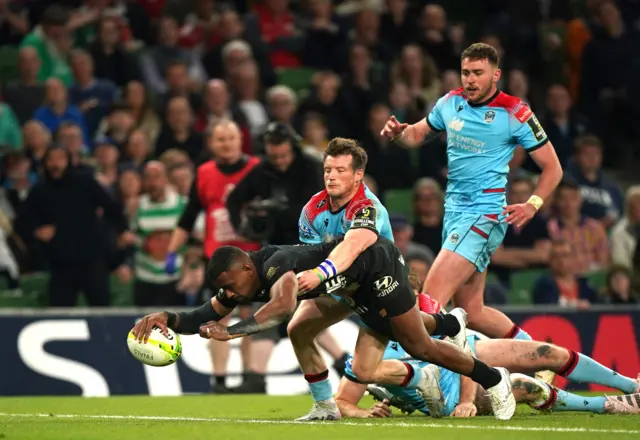 RC Toulon's Jiuta Wainiqolo scores their side's fourth tryof the game during the ECPR Challenge Cup final at Aviva Stadium